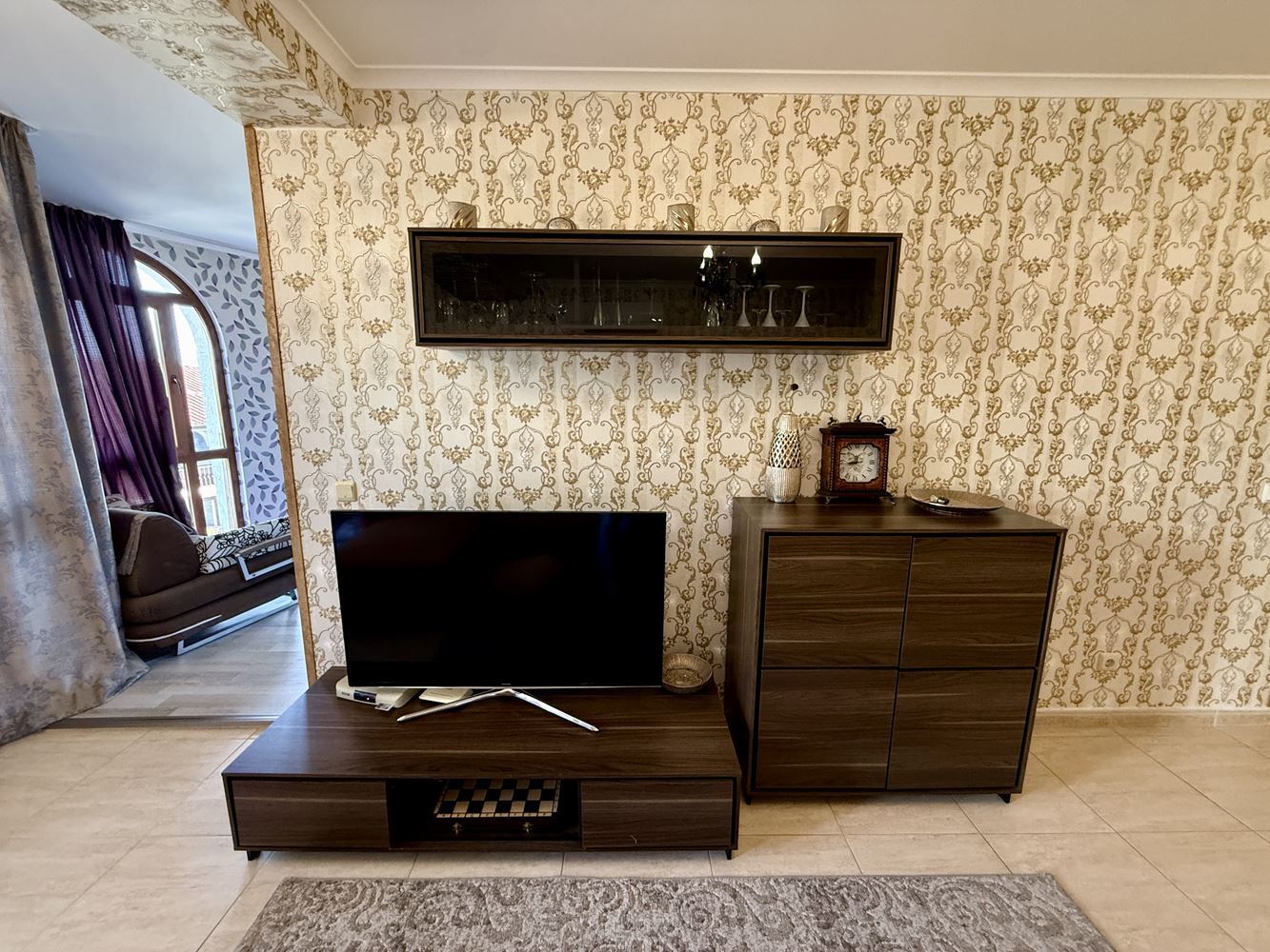 Apartmán v první linii ve Sveti Vlas – stylová nemovitost u pláže a jachetního přístavu „Marina Dinevi“