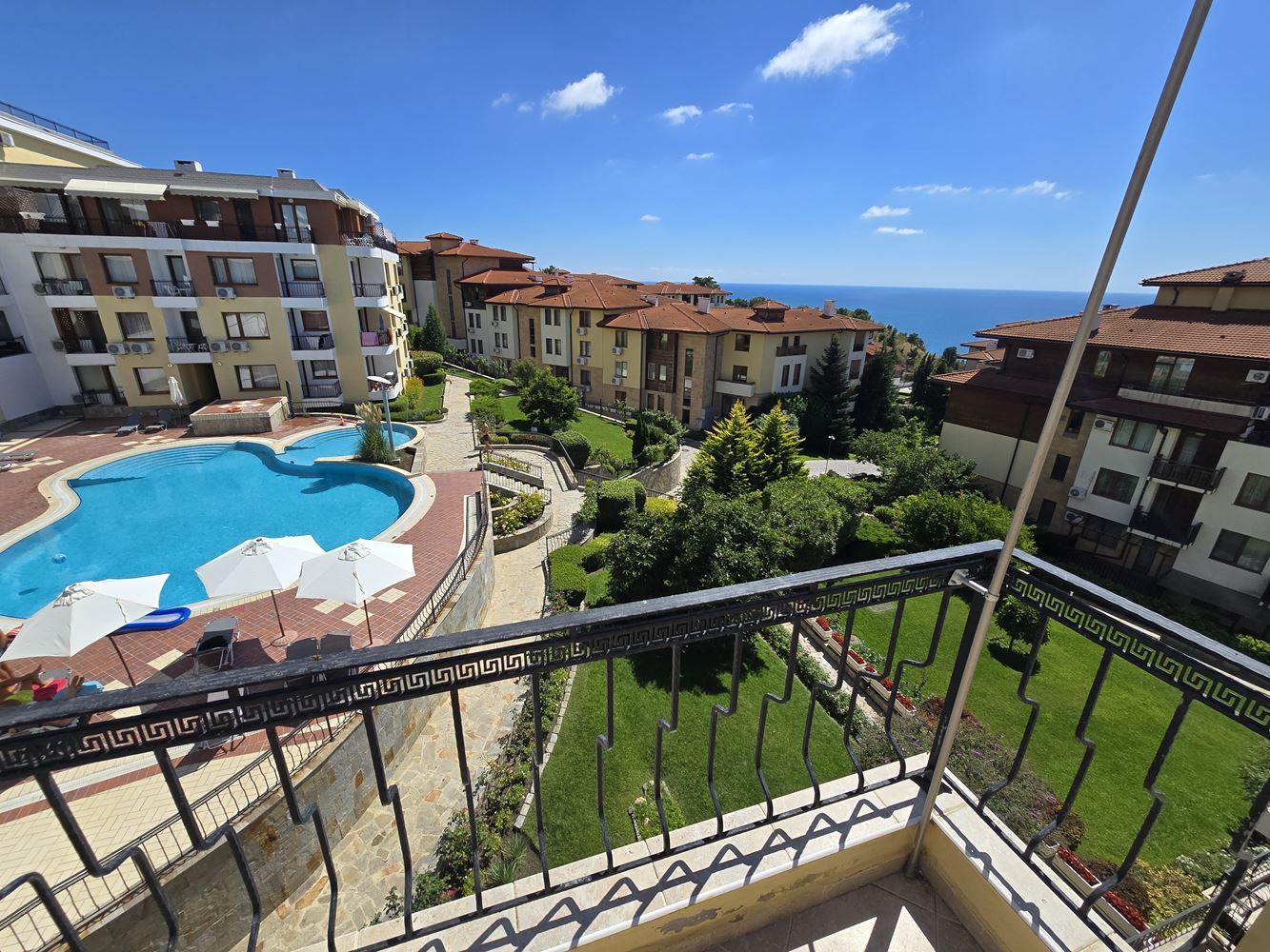 Panoramatický výhled na moře v první linii – zařízený byt s jednou ložnicí ve Sveti Vlas