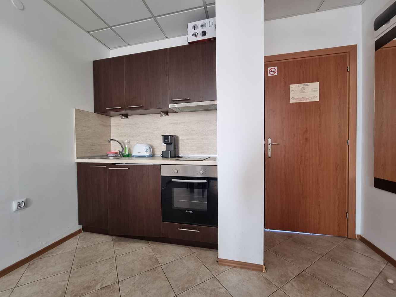 Prostorný apartmán s jednou ložnicí 200 metrů od pláže na Slunečném pobřeží