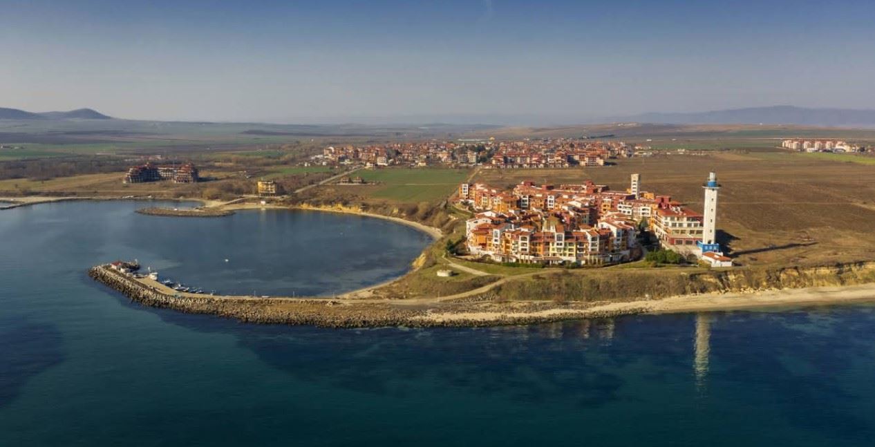 Studio v Aheloy v první linii s bohatým zázemím – ideální pro investici nebo rekreační bydlení