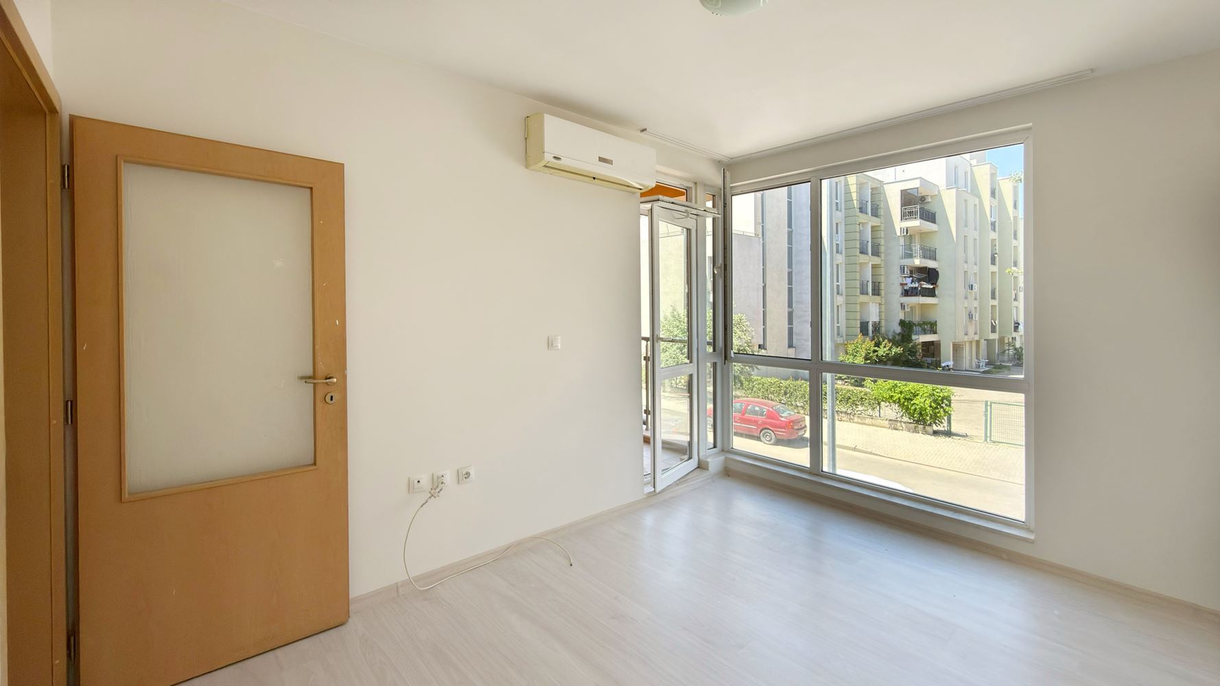 Apartmán s jednou ložnicí 400 m od moře ve Slunečném pobřeží – vynikající investice a skvělé místo pro dovolenou