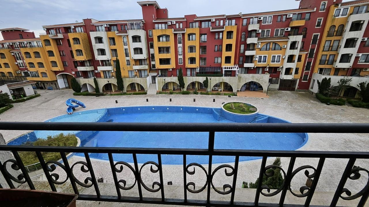 Studio v Aheloy v první linii s bohatým zázemím – ideální pro investici nebo rekreační bydlení