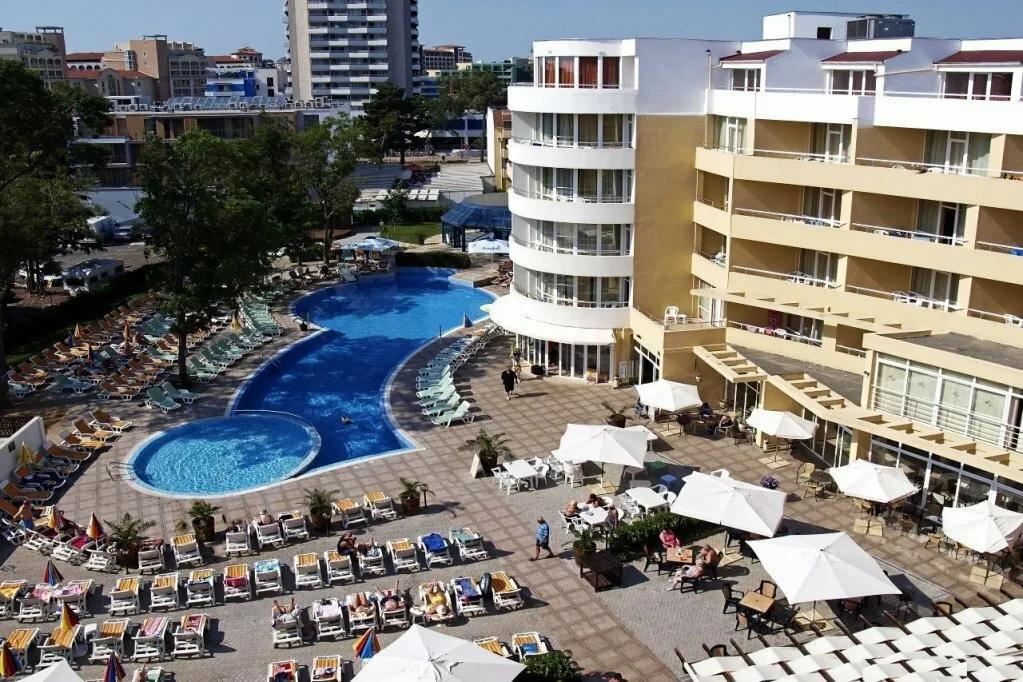 Prostorný apartmán s jednou ložnicí v srdci Sunny Beach – vynikající investice
