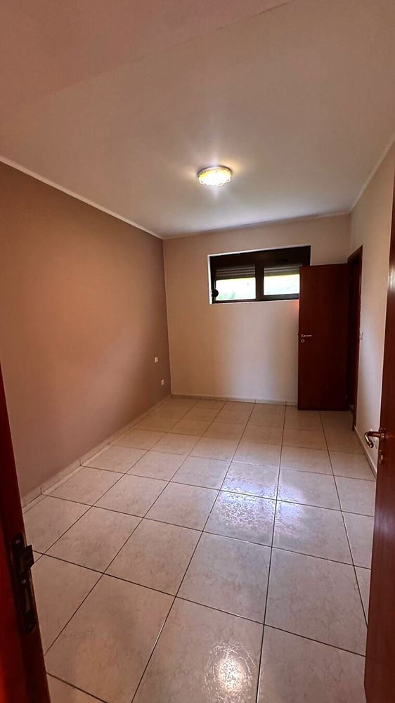 Třípokojový apartmán s výhledem na moře v prestižním komplexu ve Svatém Vlasu