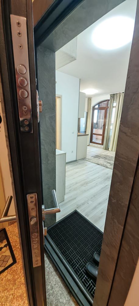 Stylový byt s jednou ložnicí ve Sveti Vlas – po kompletní rekonstrukci a jen několik metrů od pláže