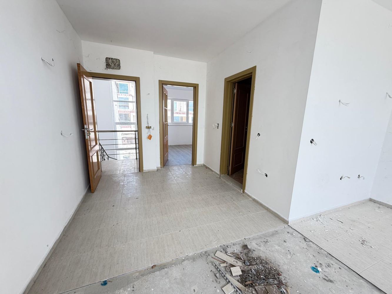 Nový apartmán s jednou ložnicí bez poplatku za údržbu v klidné oblasti u Slunečného pobřeží