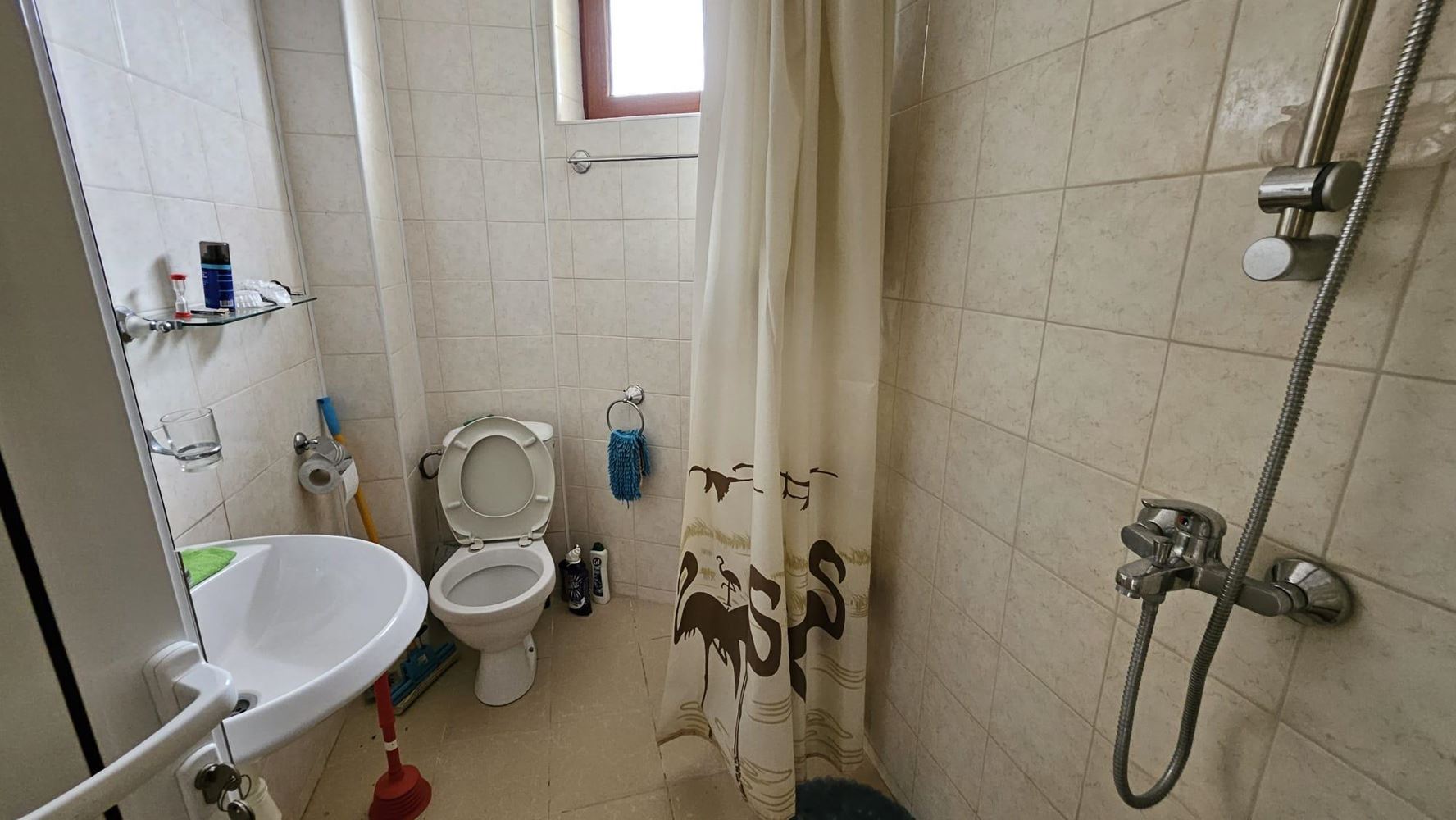 Třípokojový apartmán s výhledem na moře 50 metrů od pláže v Byale – bez poplatku za údržbu