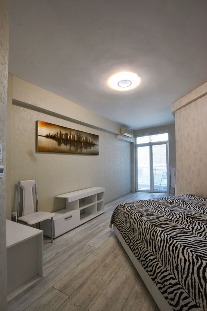 Luxusní třípokojový apartmán s výhledem na moře na první linii v Ravdě – 114 m², dvě terasy a maximální komfort
