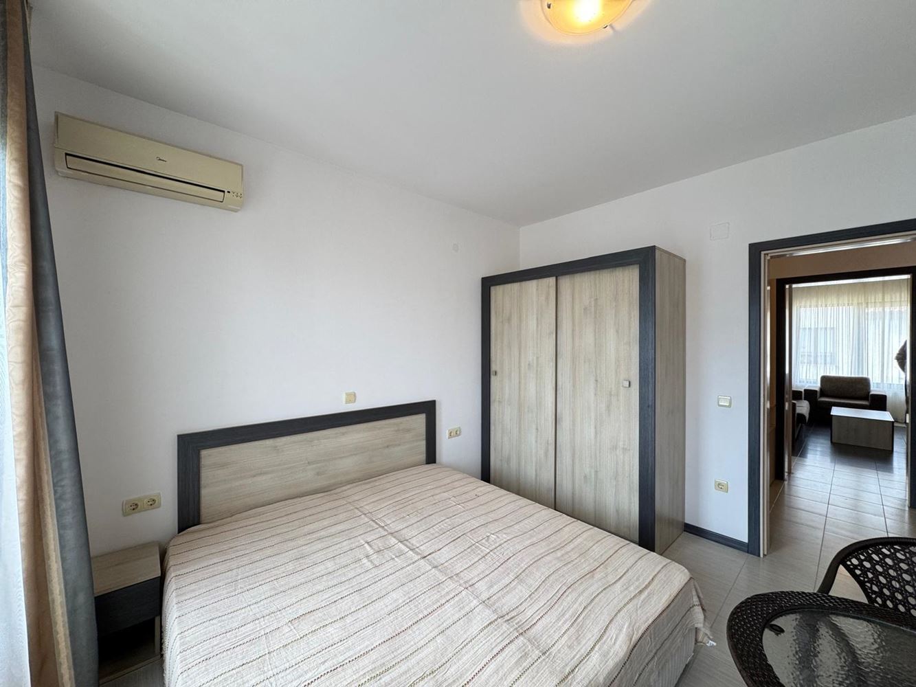 Apartmán se dvěma ložnicemi, panoramatickým výhledem na moře a soukromou pláží v prestižním komplexu v Černomorci