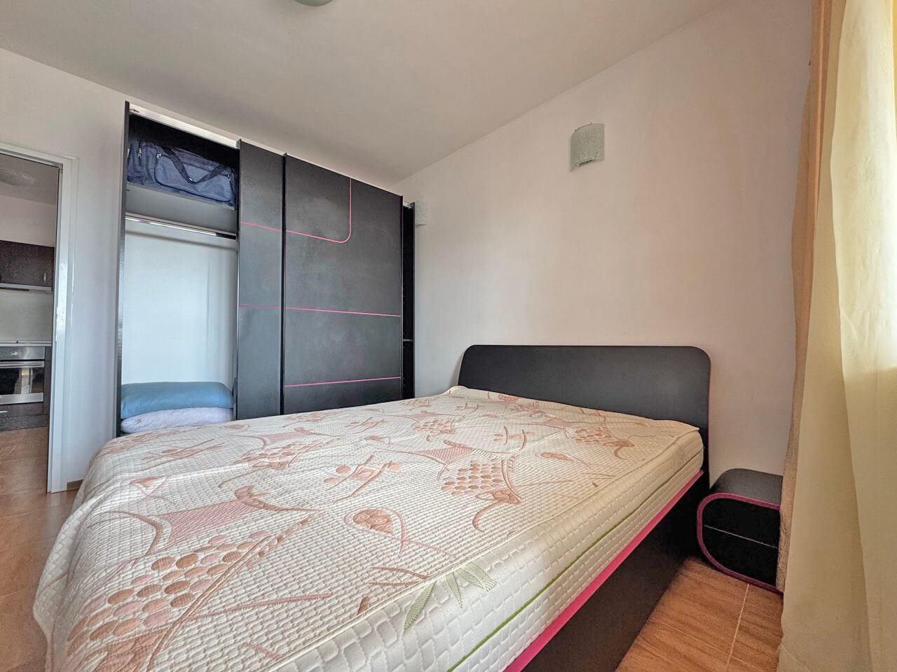 Útulnost a praktičnost – byt s jednou ložnicí v komplexu na Sunny Beach