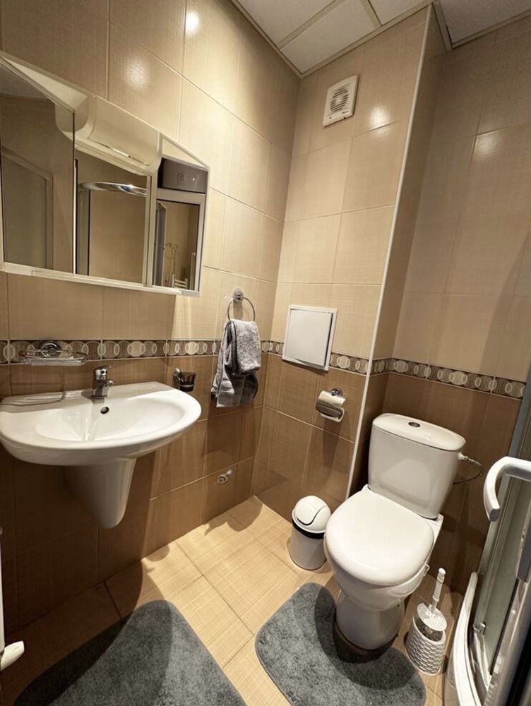 Stylový dvoupokojový apartmán jen pár metrů od pláže v letovisku Slunečné pobřeží