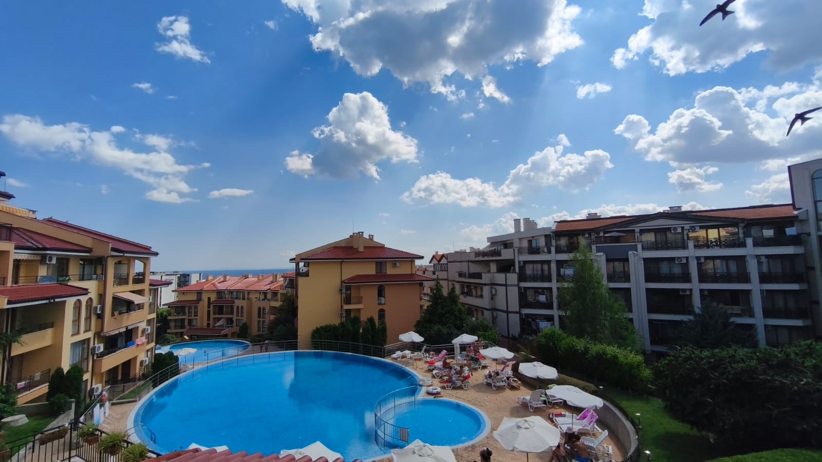 Prostorný apartmán se dvěma ložnicemi a výhledem na moře ve Sveti Vlas, 200 metrů od pláže