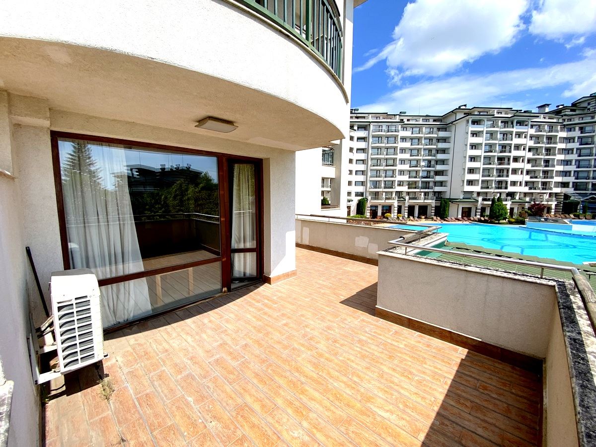 Dvoupokojový byt (s jednou ložnicí) v první linii u moře v Ravda – luxus, příroda a výhled na bazén