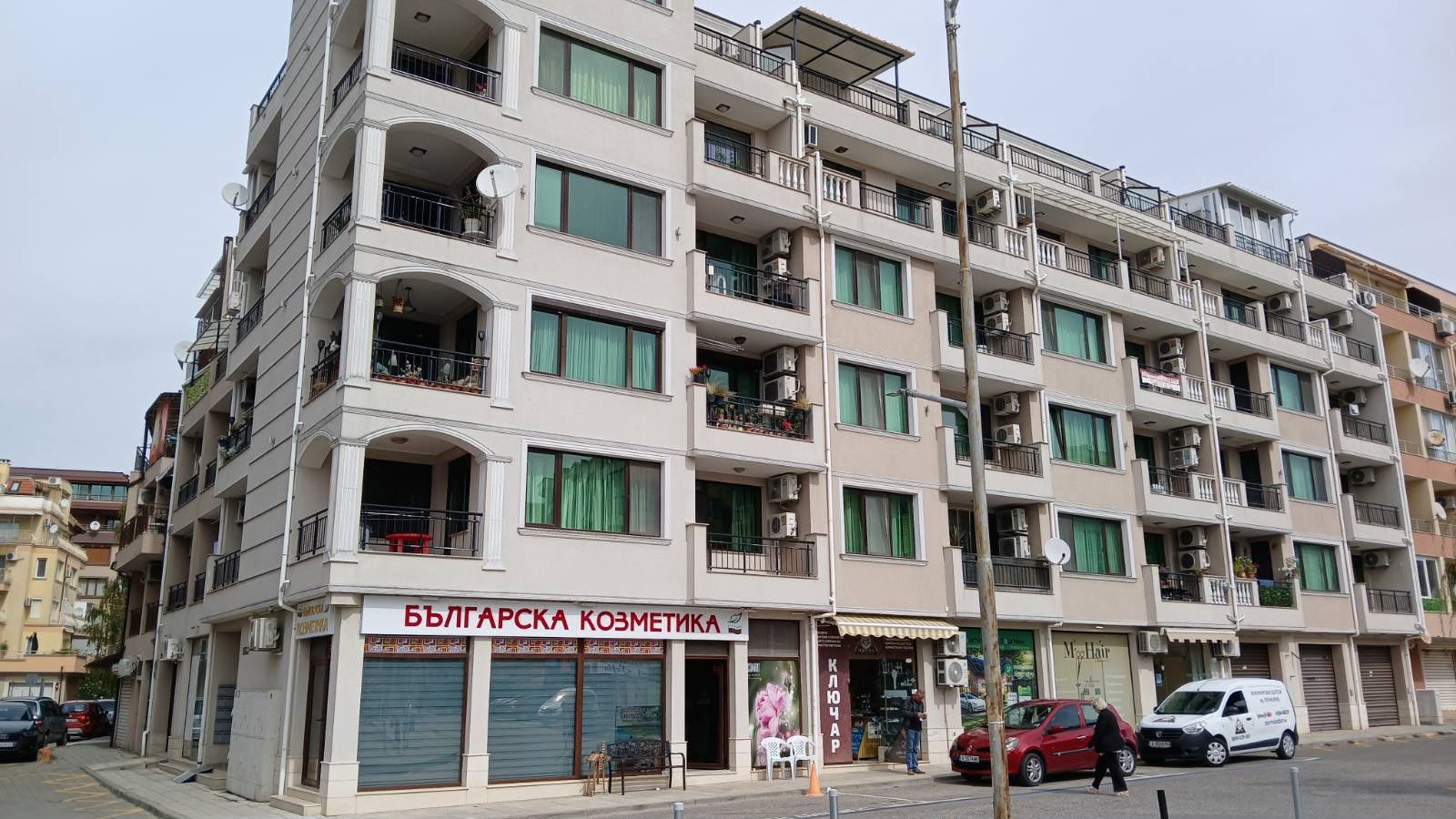 Dvoupokojový apartmán s jednou ložnicí pouhých 300 metrů od moře v Pomorie