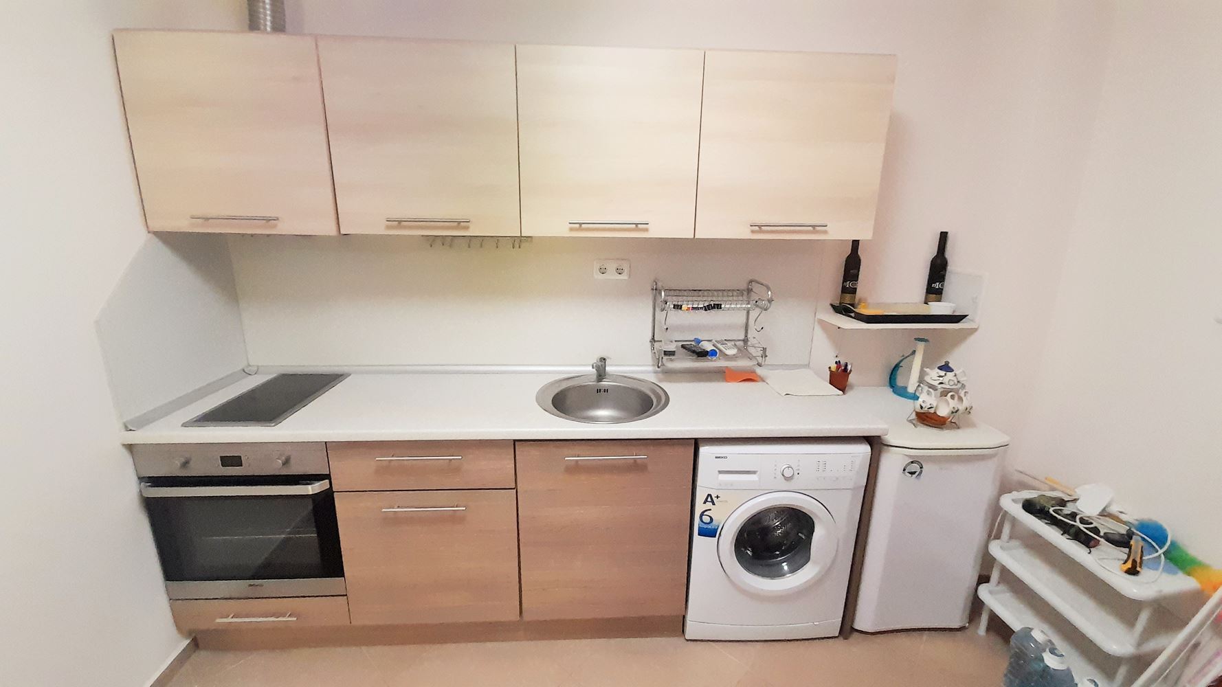 Prostorný apartmán s jednou ložnicí ve Slunečném pobřeží – pohodlí, zeleň a skvělé podmínky pro dovolenou