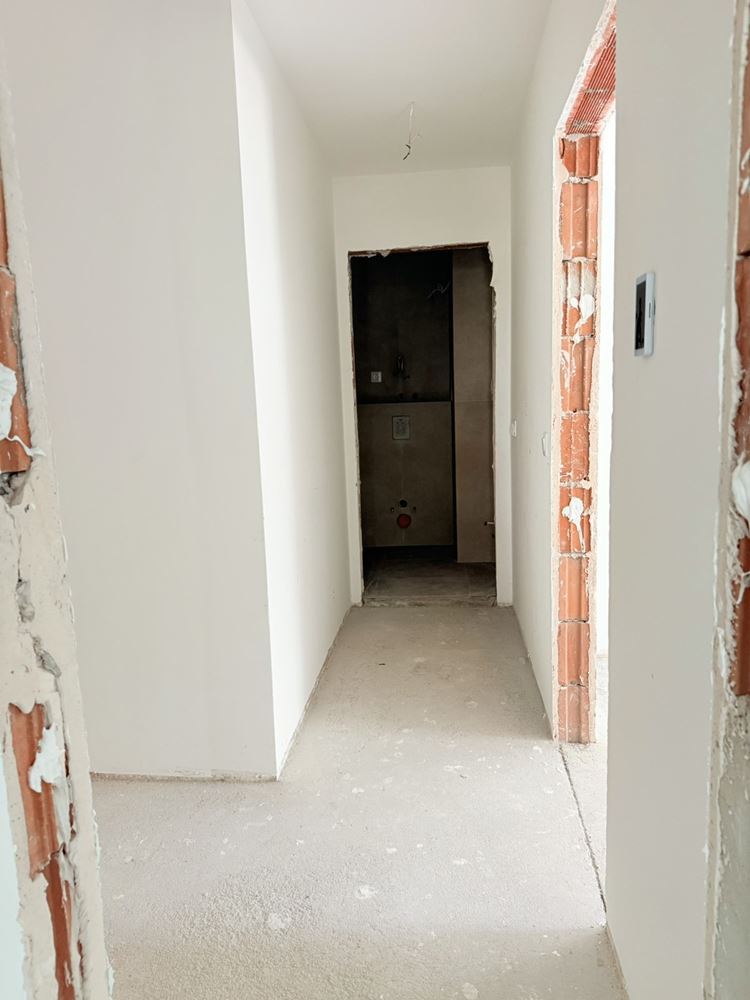 Prostorný dvoupokojový apartmán v nové budově s Aktem 16 v Burgasu – komfort, prostor a skvělá lokalita