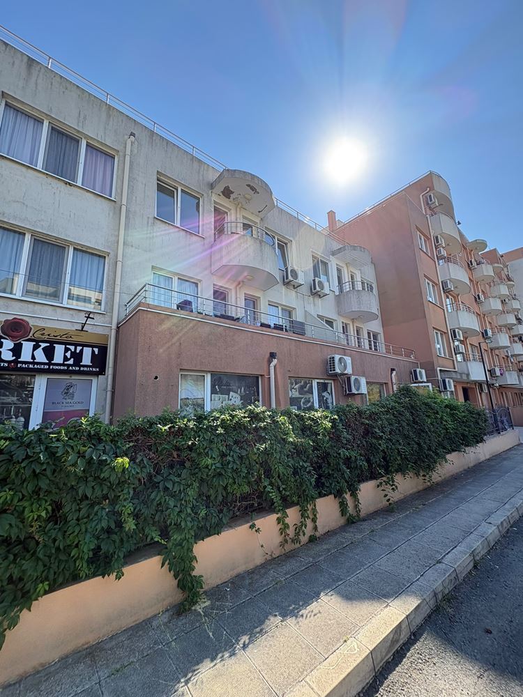 Pomorie 300 m od moře – zařízený apartmán s jednou ložnicí v komplexu s bazénem