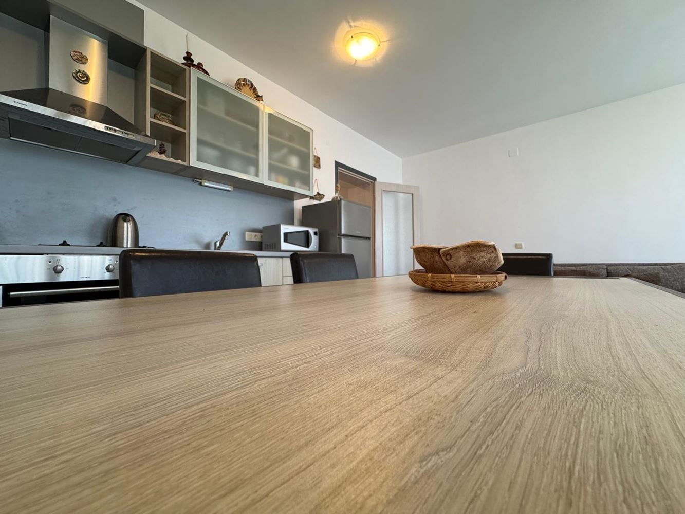 Apartmán se dvěma ložnicemi, panoramatickým výhledem na moře a soukromou pláží v prestižním komplexu v Černomorci