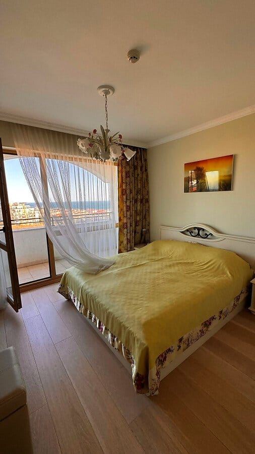 Luxusní apartmán se dvěma ložnicemi a panoramatickými výhledy ve Sveti Vlas
