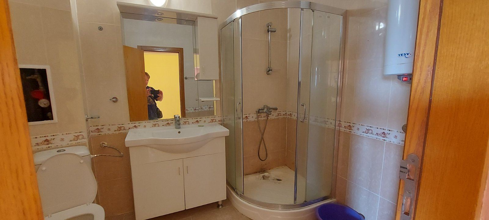 Prostorný apartmán s jednou ložnicí v komplexu s bazénem a vynikajícím vybavením ve Slunečném pobřeží