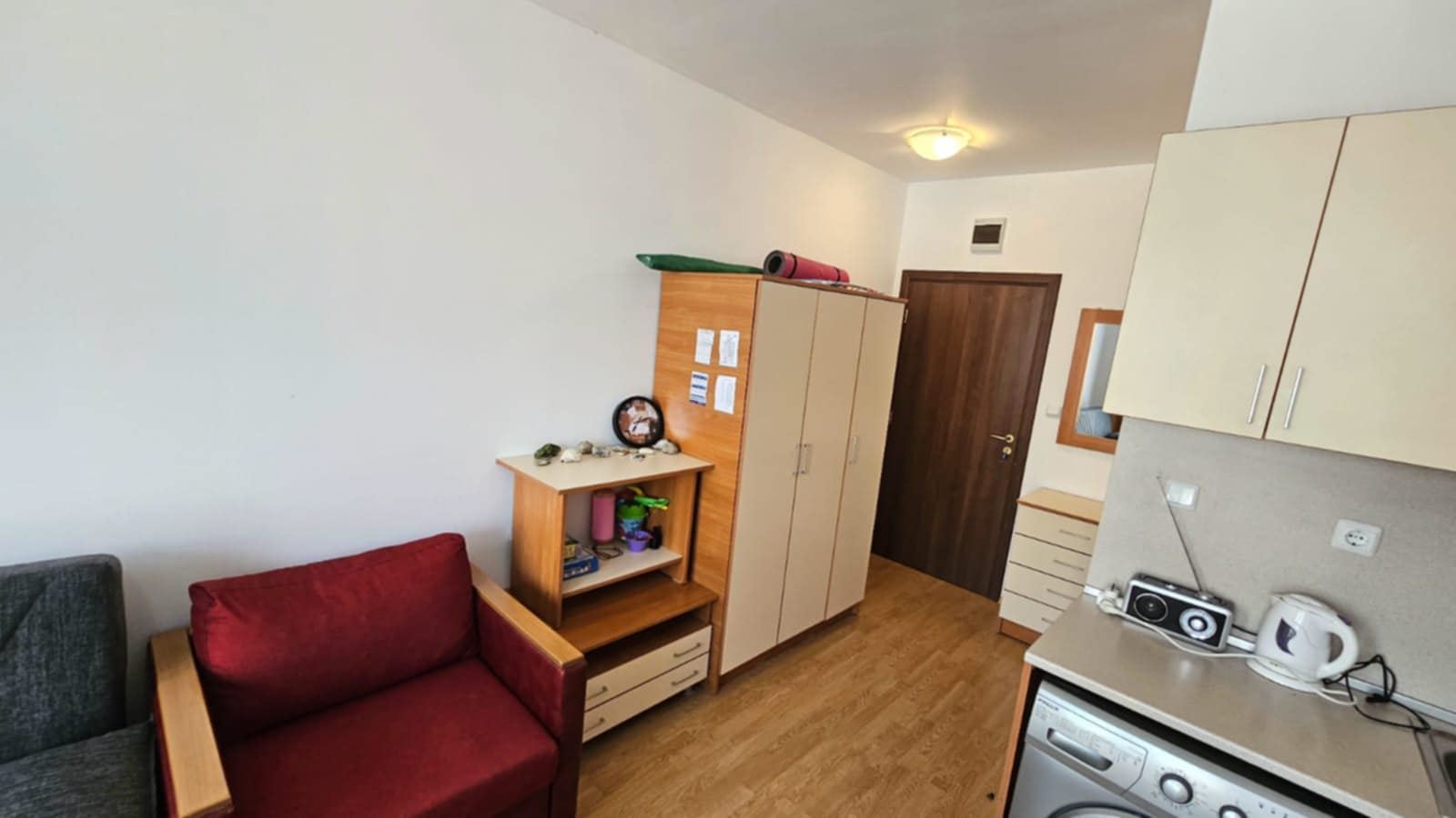 Kompaktní studio v oblasti Slunečného pobřeží – výborná infrastruktura, běžný elektrický tarif a skvělá investice