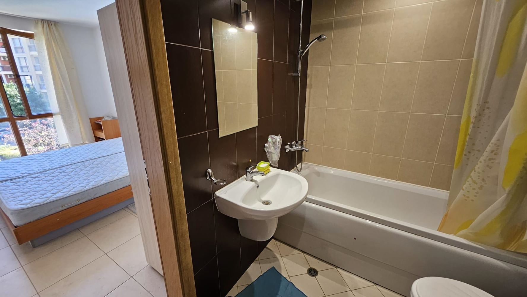 Apartmán v komplexu v Sunny Beach s bazénem, restaurací a nízkým poplatkem za údržbu