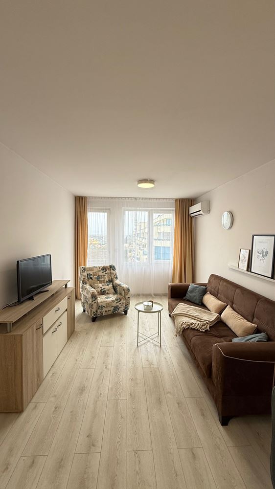 Prostorný a moderní byt s jednou ložnicí se všemi vybaveními v Pomorie