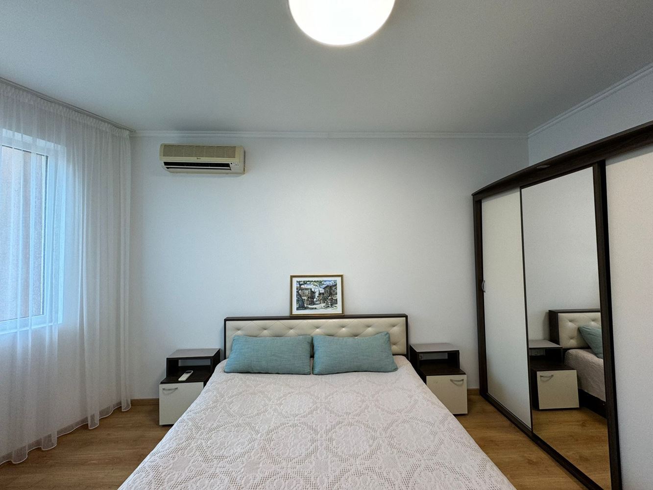 Mořské pohodlí a útulnost ve Sveti Vlas – apartmán s jednou ložnicí připravený k nastěhování nebo investici