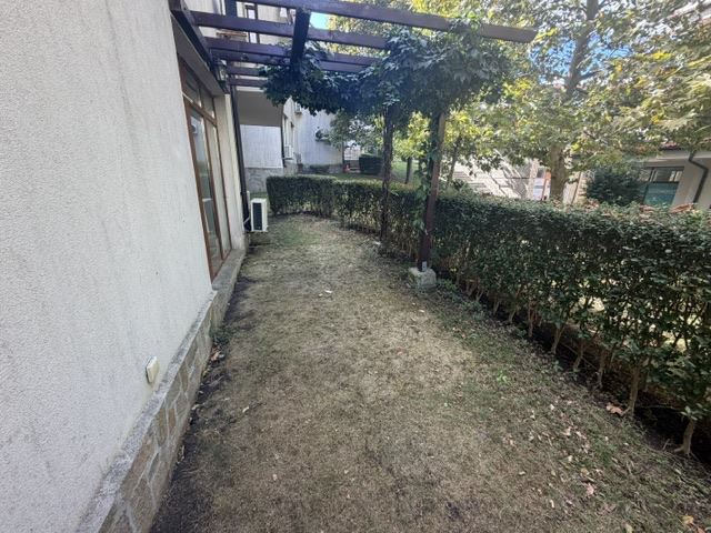 Komfort a klid u moře – prostorný apartmán s jednou ložnicí v Aheloy