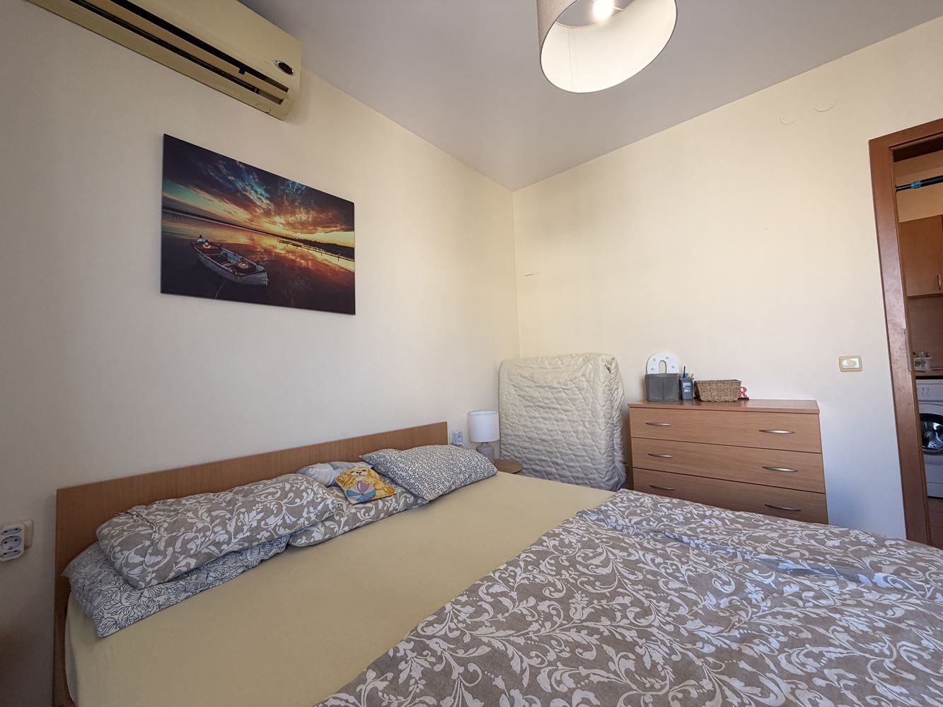 Útulný apartmán s jednou ložnicí v Slunečném pobřeží – krásný výhled na bazén a vynikající komplex pro odpočinek a investici