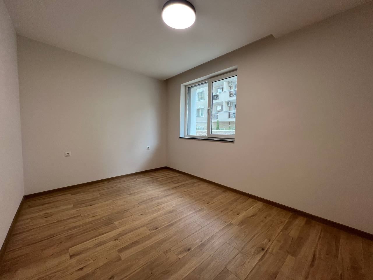 Nový apartmán s jednou ložnicí v moderním komplexu ve Slunečném pobřeží