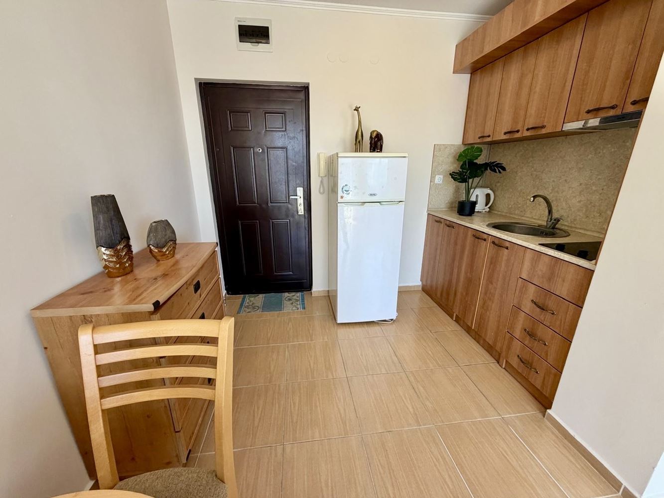 Panoramatické studio s úchvatným výhledem na moře v Nesebaru – připravené k nastěhování