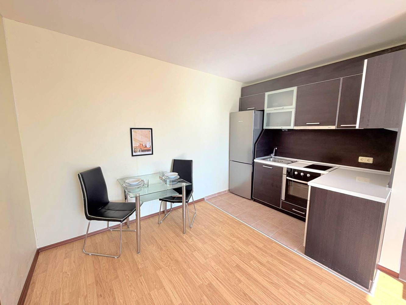 Světlý a teplý apartmán s jednou ložnicí u aquaparku v Sunny Beach – výborná investice k pronájmu