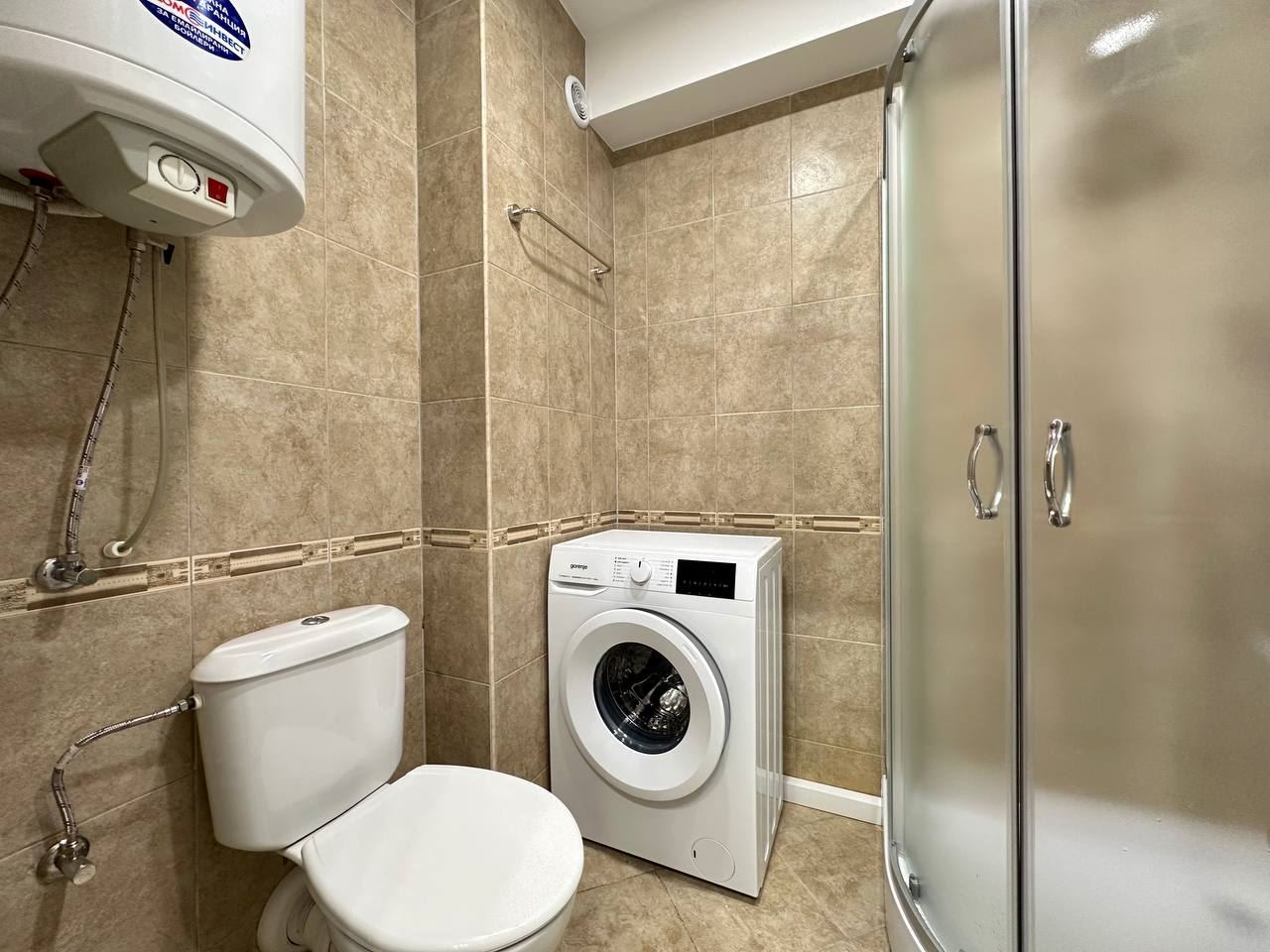 Stylový a útulný apartmán s přímým vstupem k bazénu – moderní studio v uzavřeném komplexu 300 m od moře