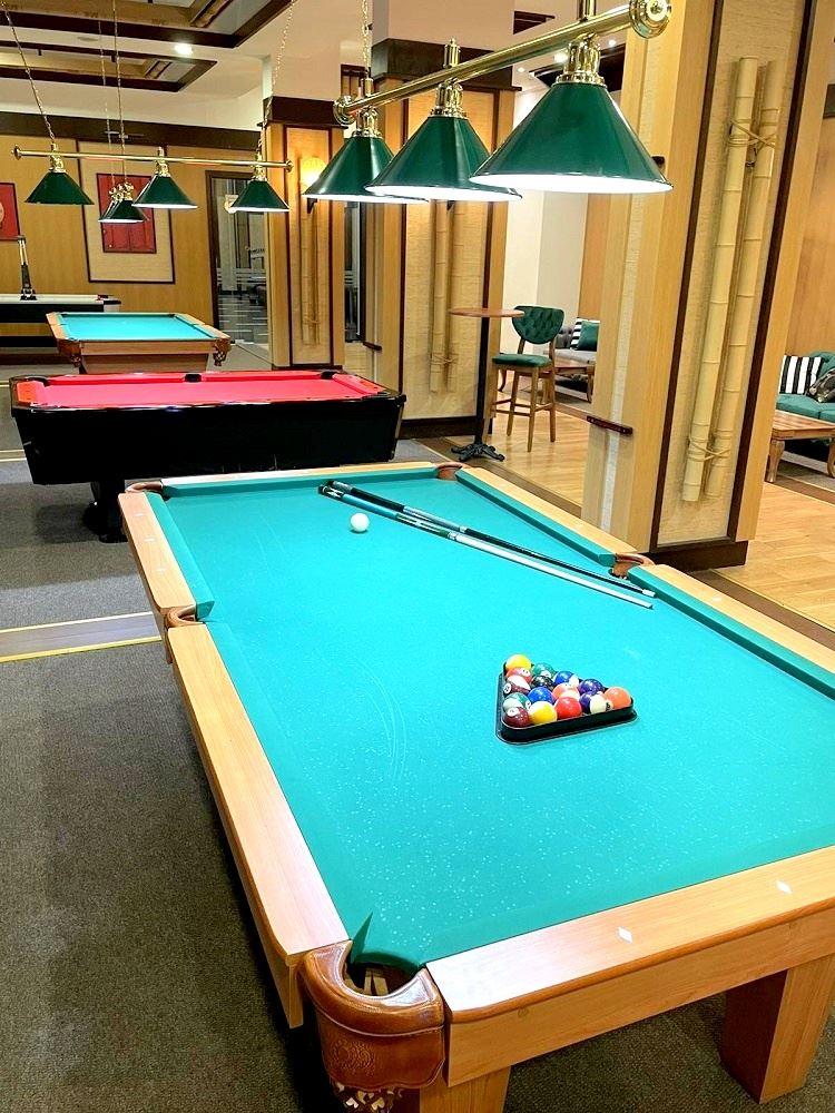 Dvoupokojový byt (s jednou ložnicí) v první linii u moře v Ravda – luxus, příroda a výhled na bazén