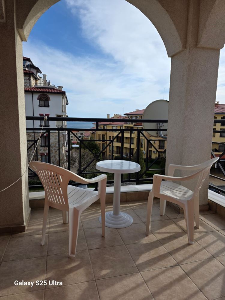 Byt s jednou ložnicí s výhledem na moře a starý Nesebar ve Sveti Vlas