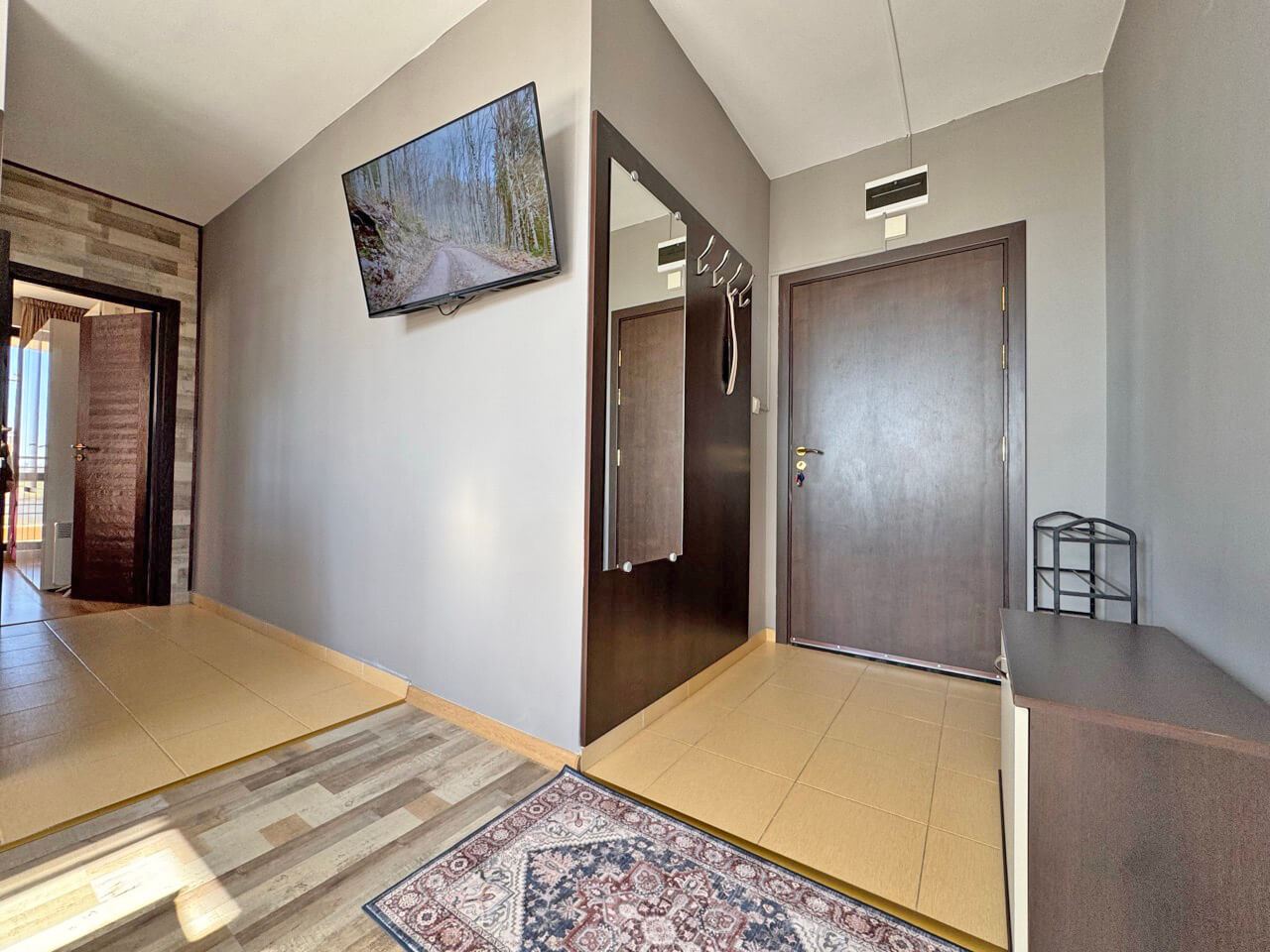 Apartmán s jednou ložnicí a výhledem na moře ve Sveti Vlasu – luxus, bazény a SPA vybavení po celý rok