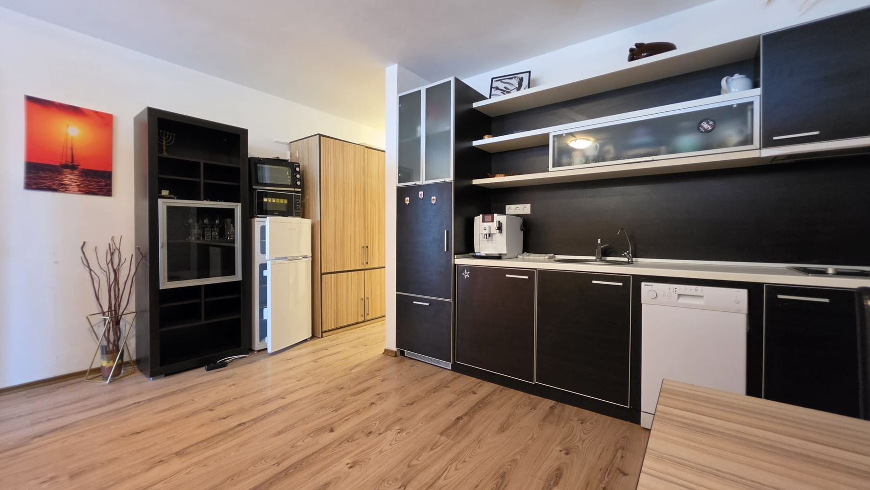 Apartmán s jednou ložnicí a výhledem na moře ve Sveti Vlas – 200 metrů od pláže