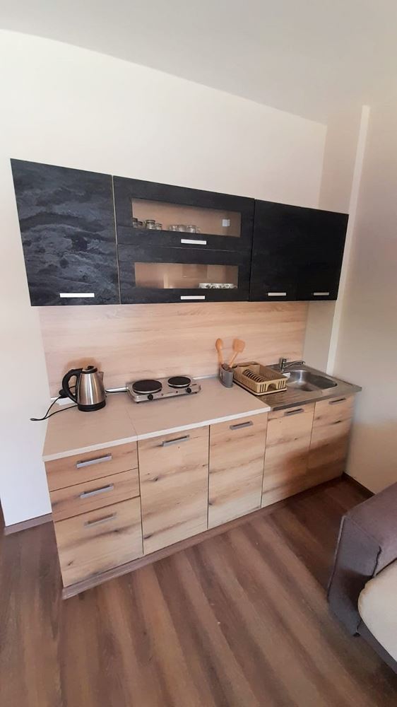 Slunečné pobřeží – plně zařízené prostorné studio v luxusním komplexu 50 m od pláže