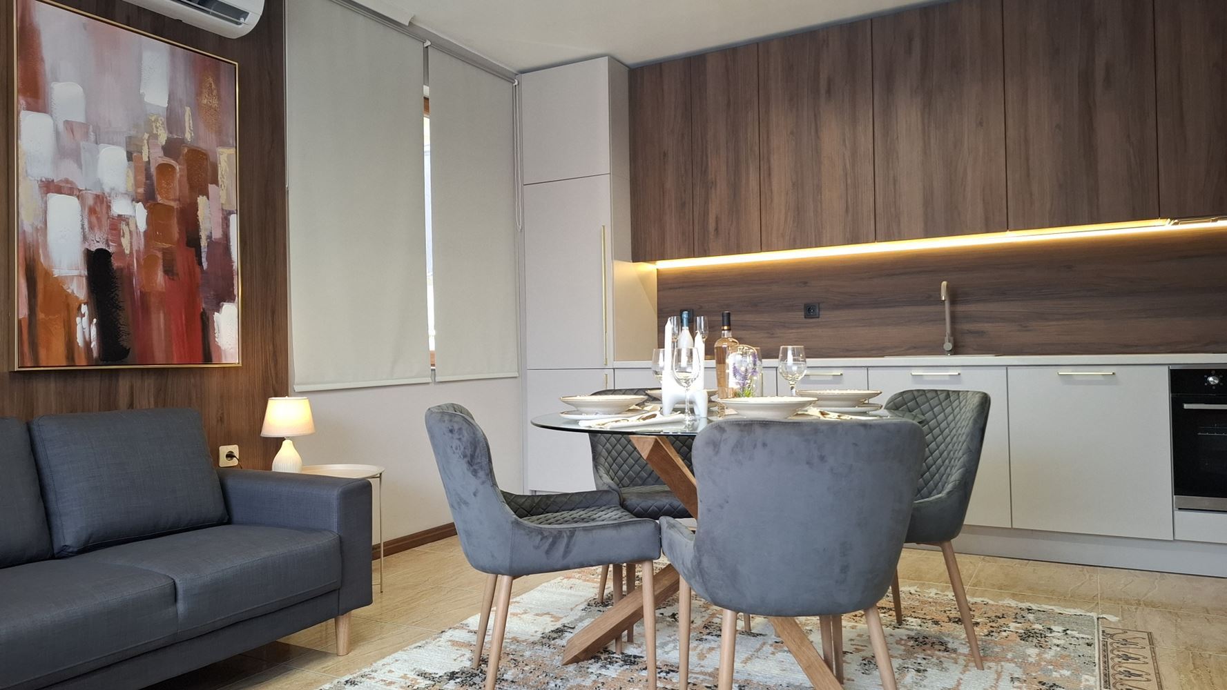 Luxusní apartmán se dvěma ložnicemi v první linii u moře ve Svatém Vlasu – jedinečná mořská atmosféra a prestižní komfort