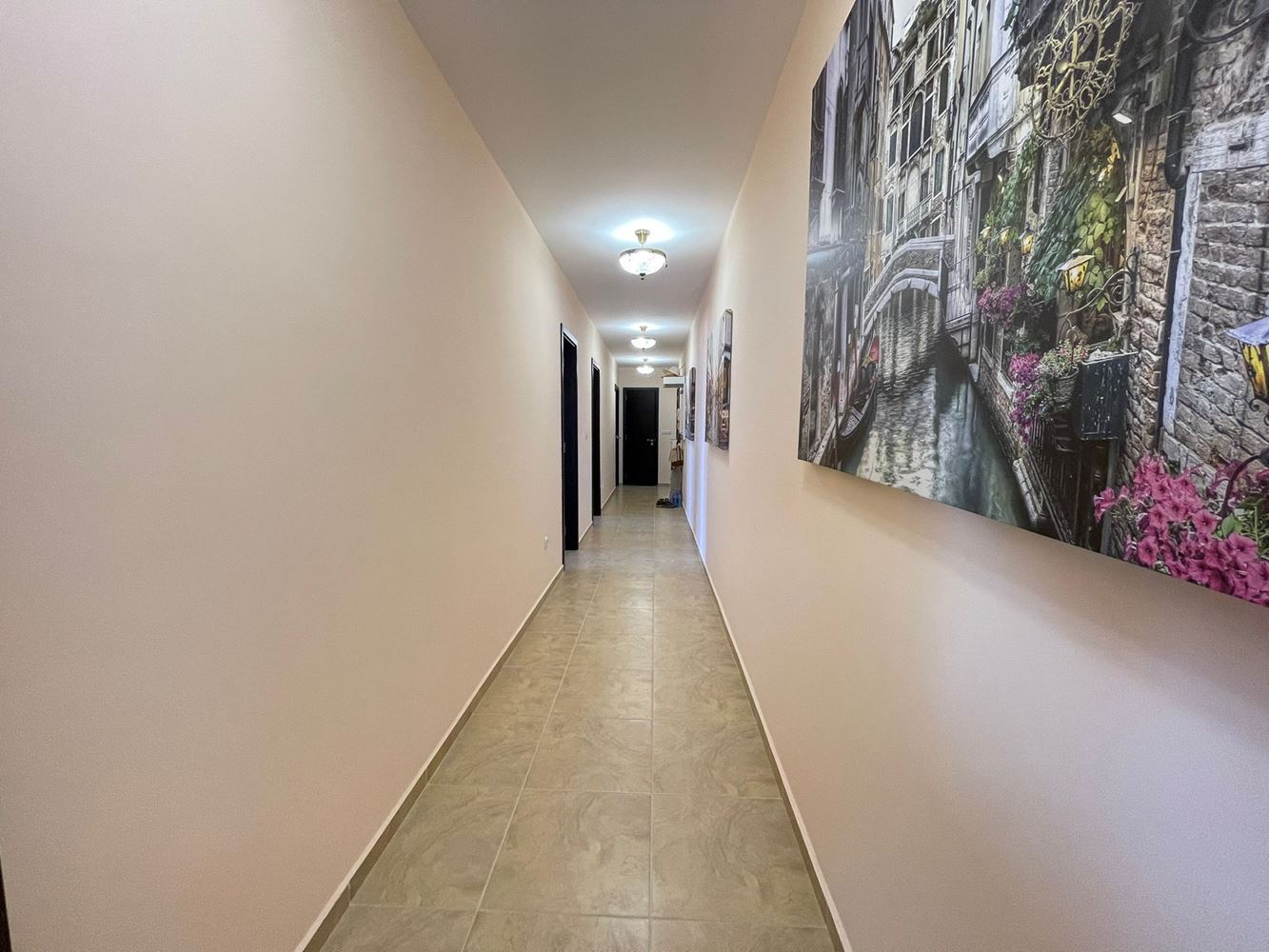 Panoramatický apartmán se třemi ložnicemi jen pár kroků od moře a jachtařského přístavu ve Sveti Vlas
