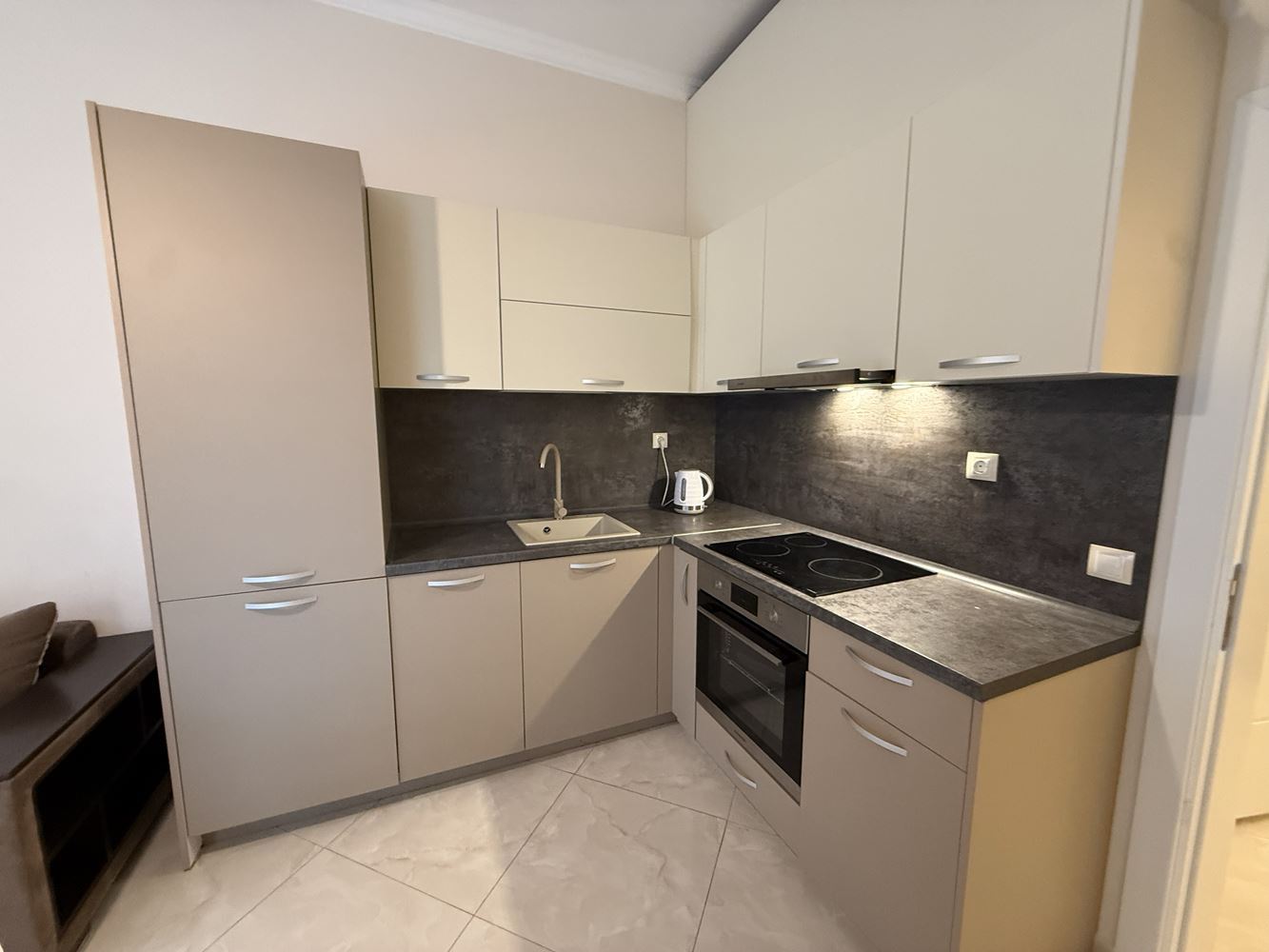 Apartmán s jednou ložnicí ve Svatém Vlasu – mořský komfort, SPA vybavení a celoroční luxus v prestižním komplexu