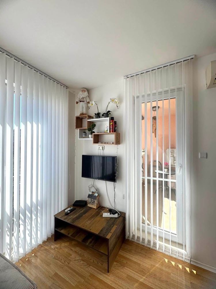 Stylový apartmán v komplexu s bohatou infrastrukturou – vynikající volba pro odpočinek s potenciálem pronájmu