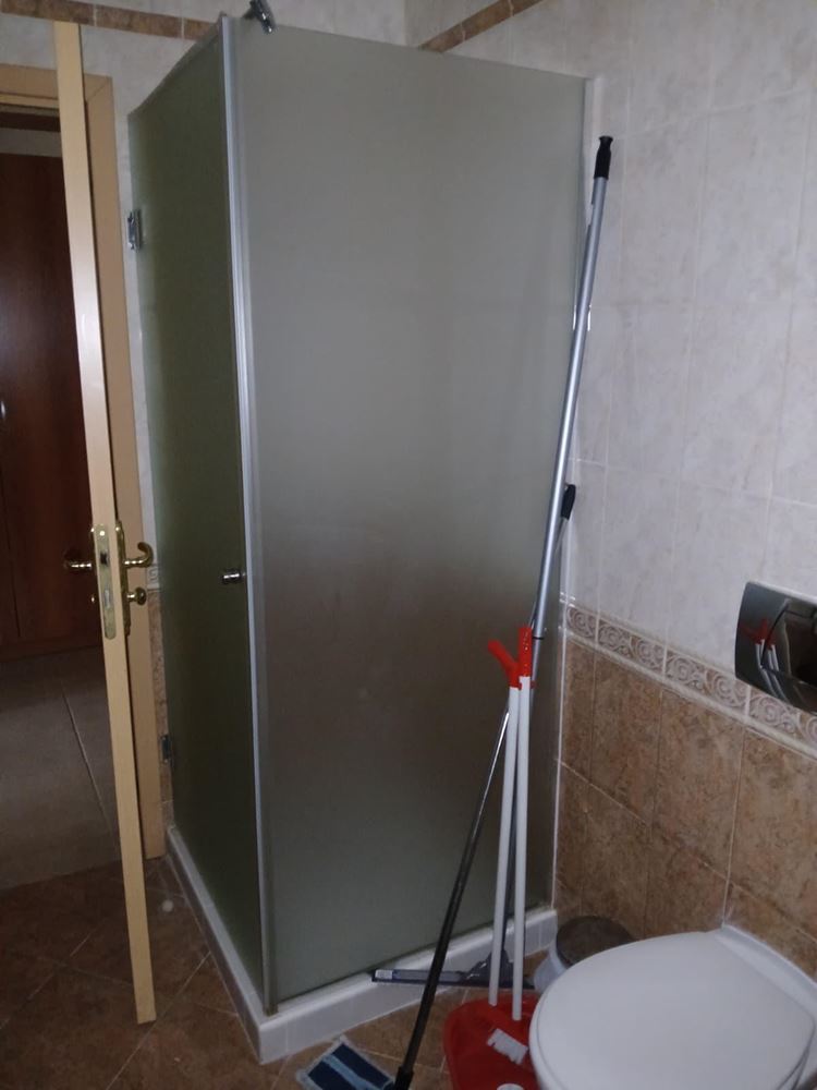 Atraktivní apartmán s jednou ložnicí přímo u moře v Pomorie – pohodlí, bazény a wellness