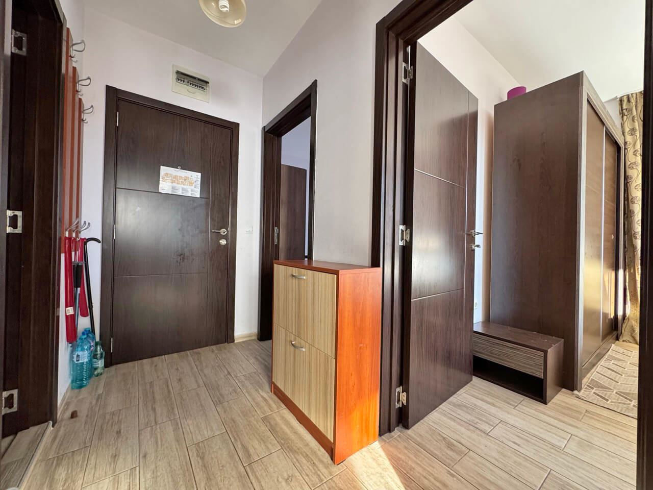 Apartmán se dvěma ložnicemi a výhledem do parku ve Slunečném pobřeží – pohodlí a vynikající vybavení