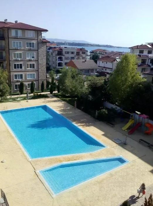 Prostorný apartmán se dvěma ložnicemi a výhledem na moře v Ravdě