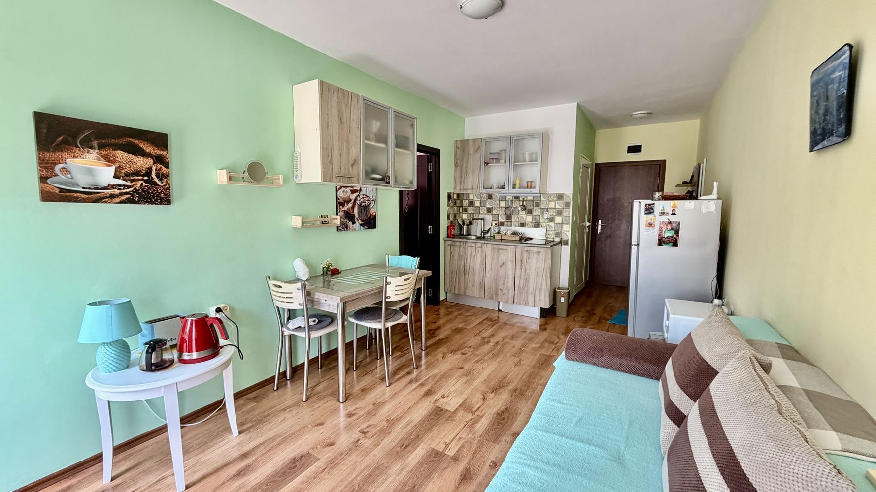 Apartmán s jednou ložnicí v Sunny Beach – klid, zeleň a komfort v srdci letoviska