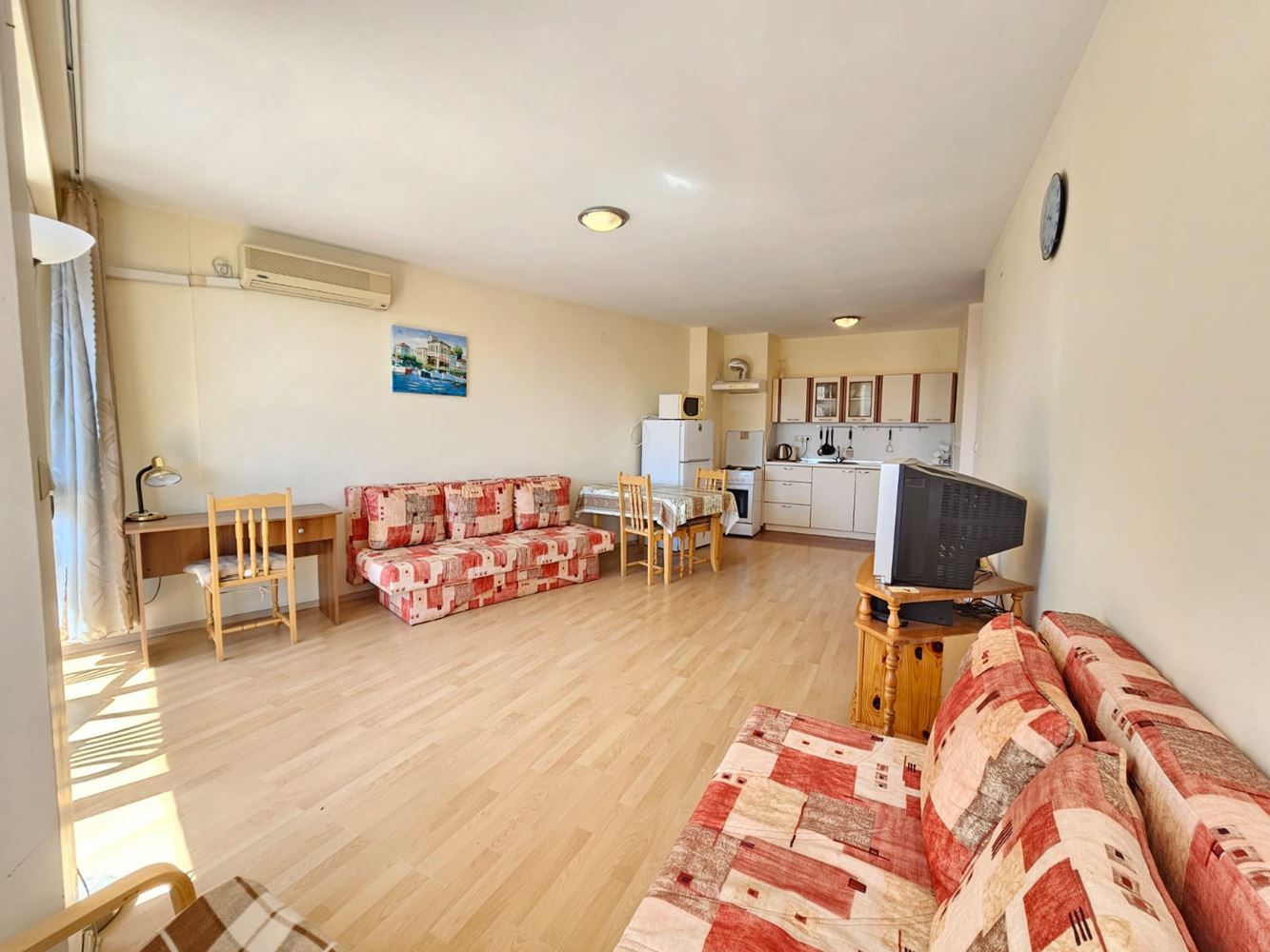 Dvoupokojový apartmán s výhledem na moře v prvotřídním přímořském komplexu – letovisko Elenite