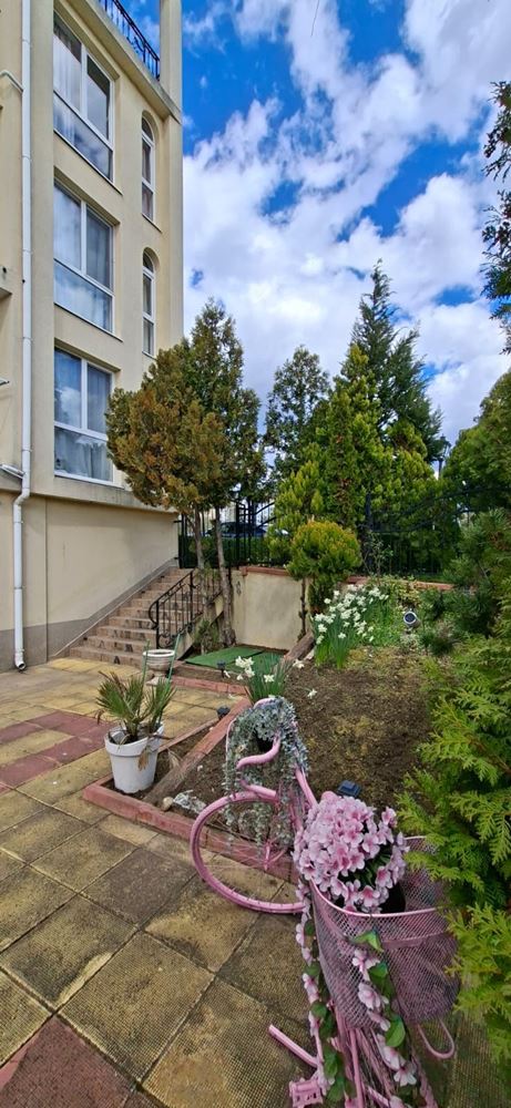 Komfort a praktičnost u moře – plně zařízený apartmán s jednou ložnicí ve Sveti Vlas