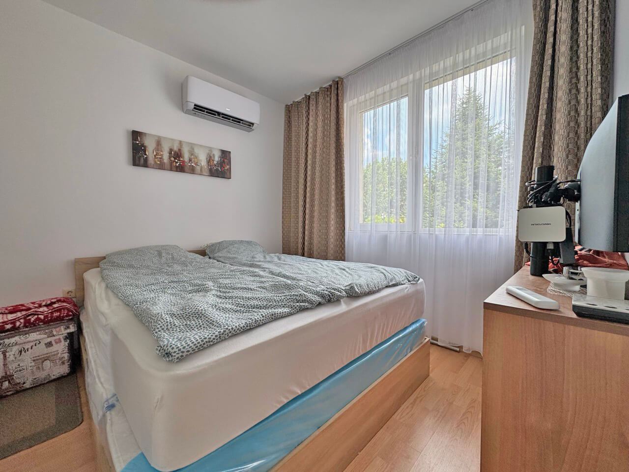 Luxusní apartmán s jednou ložnicí s výhledem na bazén v prestižním komplexu na Slunečném pobřeží